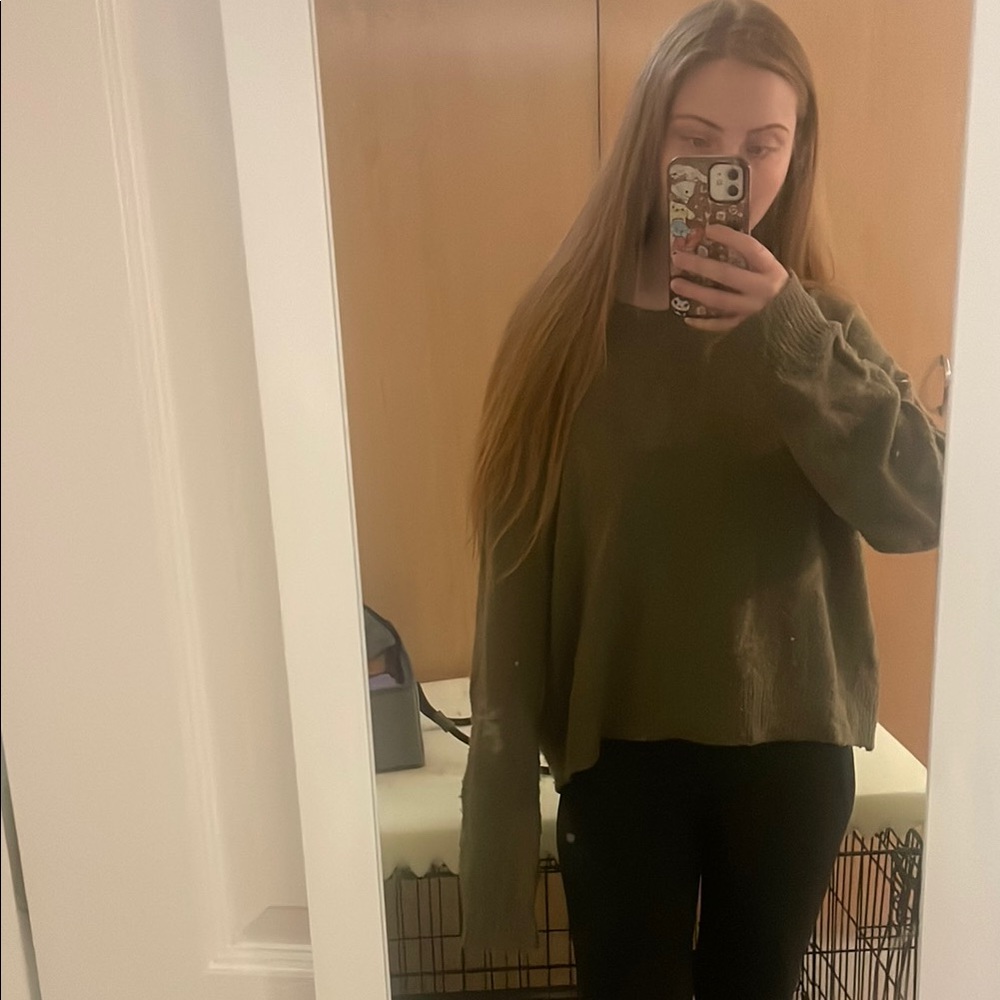 Green Crew Neck Sweater in Oversized Fit